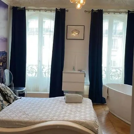 Apartment Guest Nearby Champs Elysees Paris